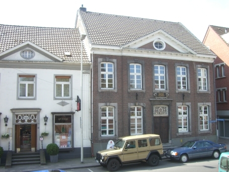Nettetal-Breyell : Lobbericher Straße, Altes Rathaus, heute Stadtbücherei 